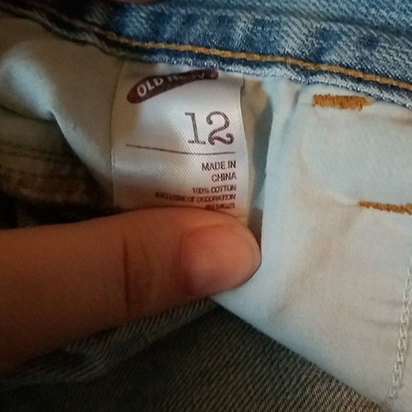 Old Navy shorts - Picture 4 of 4